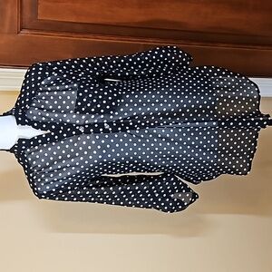 RUE 21 BLOUSE TOP S POLKA DOTS BLACK WHITE 100% POLYESTER Rue21 NWOT